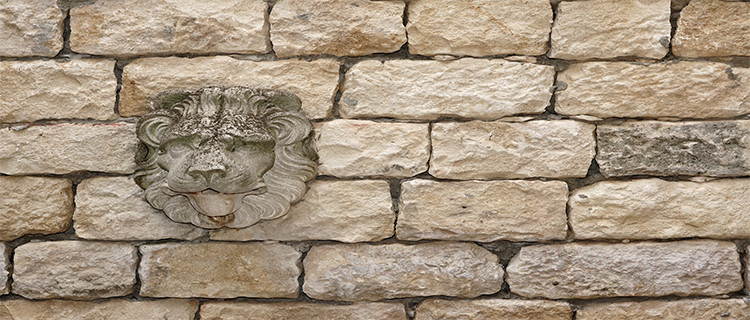 Wall-made-of-limestone