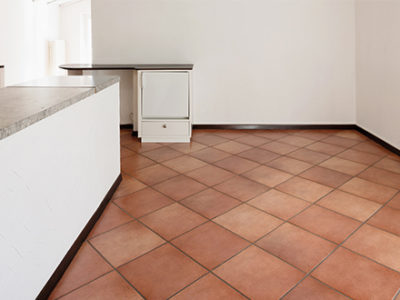 terracotta-floor-in-kitchen